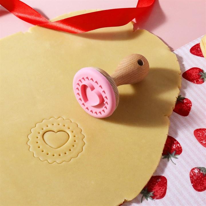 Pme Valentines Cookie Embossing Stamp Set Of 6 - Jam Sandwich