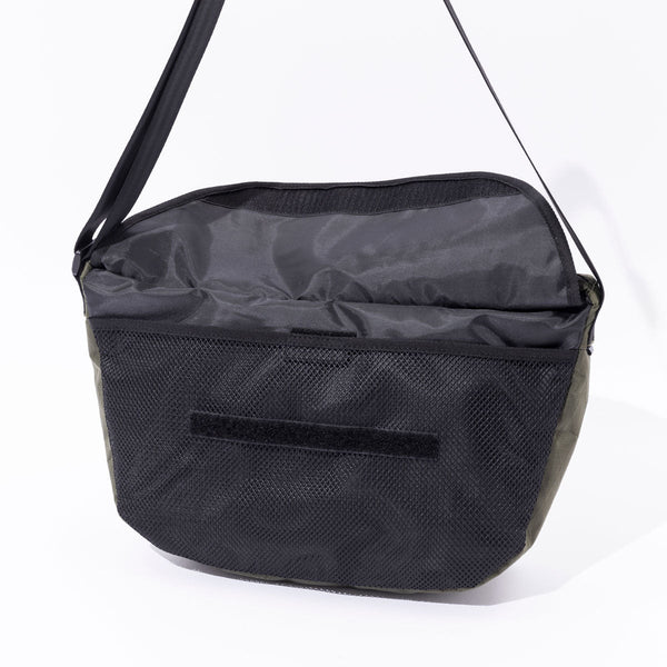 Poler Stuff X-CLOTH MESSENGER BLACK