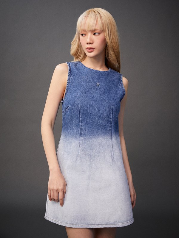 pomelo Pomelo Ombre Halter Sleeveless Denim Mini Dress - Blue