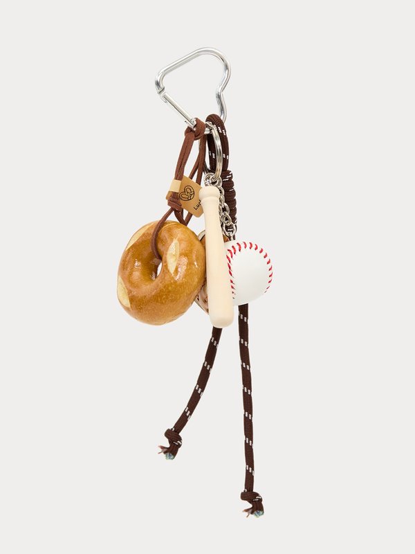 pomelo Pomelo Bagel Baseball Keyring - Brown
