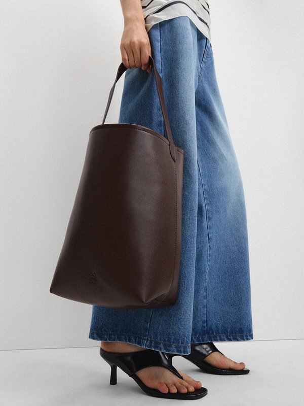 pomelo Pomelo Bucket Shoulder Bag - Brown