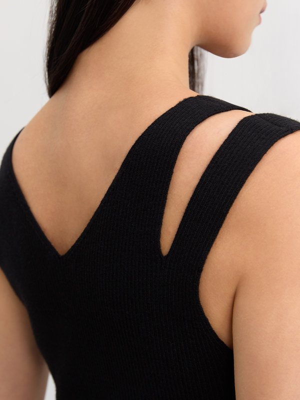 Pomelo Pomelo Cut-Out Strap Tank - Black