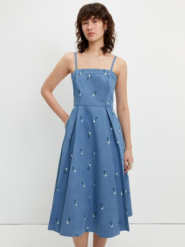 pomelo Pomelo Floral Embroidery Dress - Blue