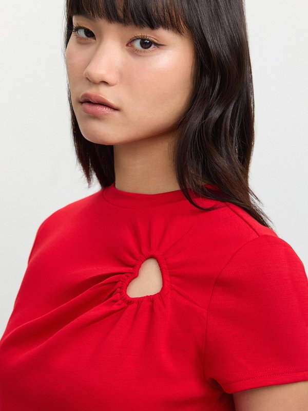 pomelo Pomelo Heart Cutout Tee - Red