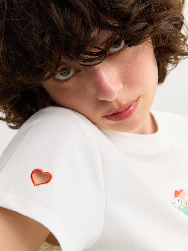 pomelo Pomelo Heart Embroidery Tee - White