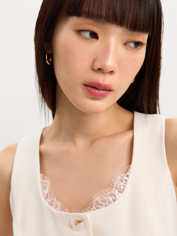 Pomelo Pomelo Lace Accent Vest - Off-White
