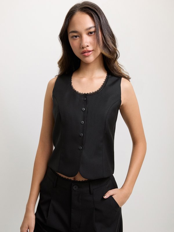 pomelo Pomelo Lace Trim Buttoned Vest - Black
