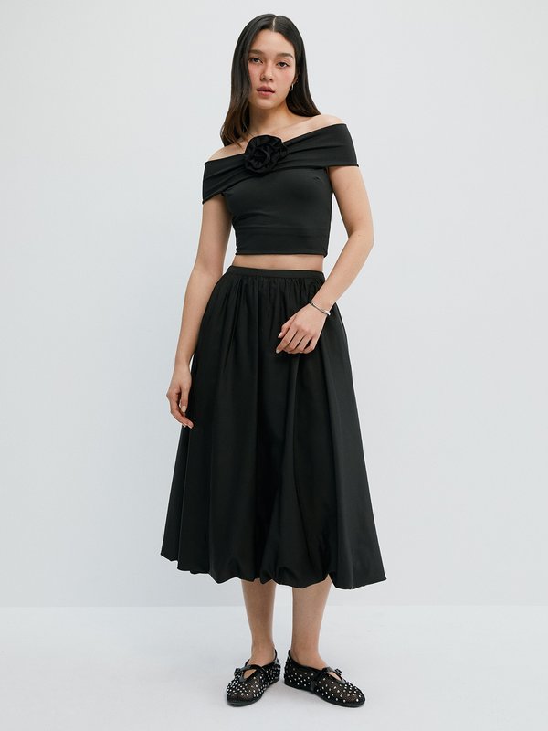 Pomelo Pomelo Off-Shoulder Ruched Flower Top - Black