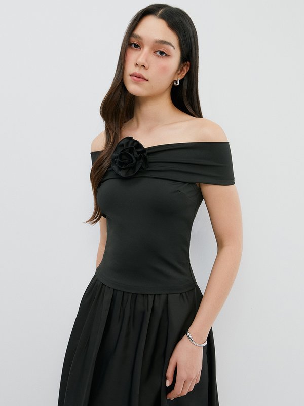 Pomelo Pomelo Off-Shoulder Ruched Flower Top - Black