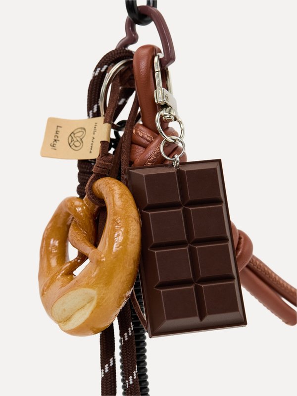 Pomelo Pomelo Pretzel Chocolate Keyring - Brown