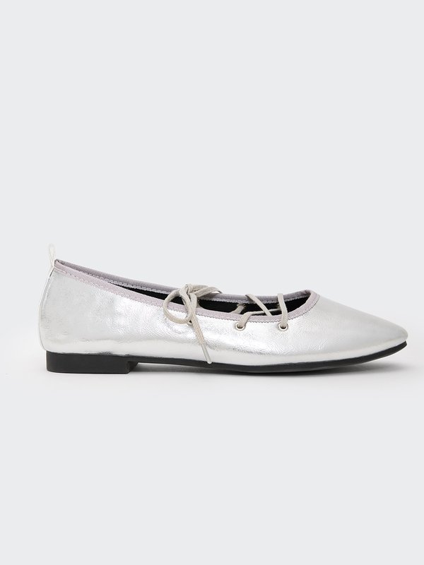 Pomelo Pomelo Strappy Flats - Silver