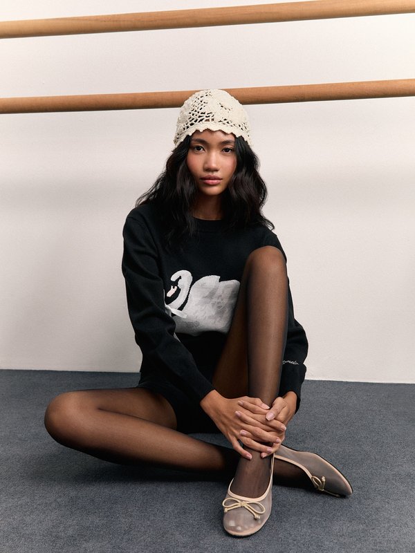 Pomelo Pomelo Swan Knit Sweater - Black