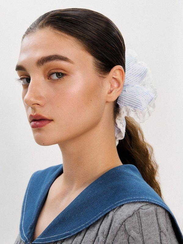 Pomelo Pomelo Pomelo. X Janesuda Striped Lace Scrunchie - Baby Blue