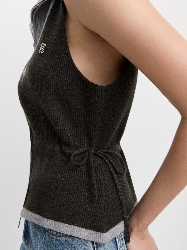 Pomelo Pomelo Tie-Waist Knit Top With Two-Way Zip - Dark Grey