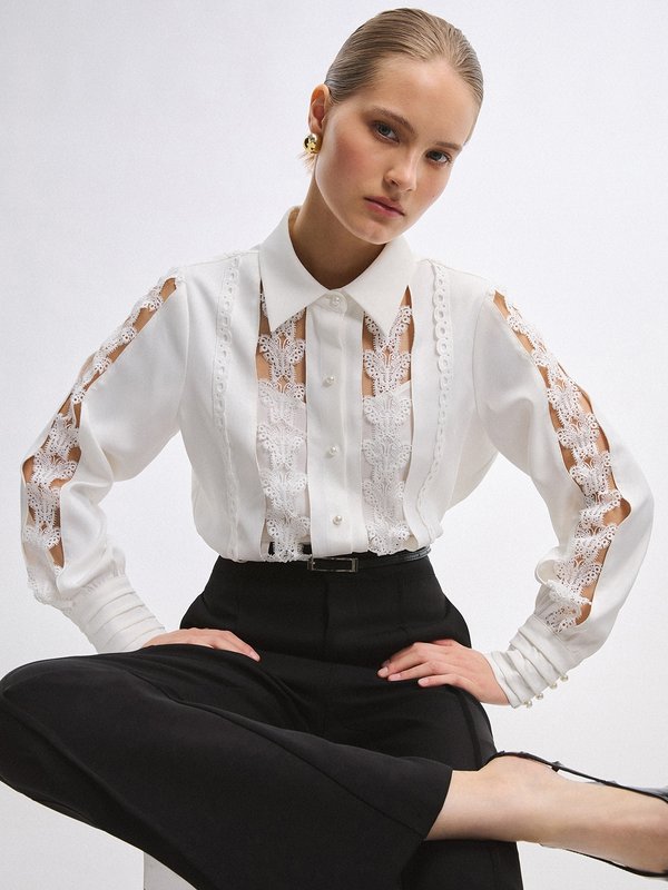 Pomelo VERSE Butterfly Lace Blouse - Off-White