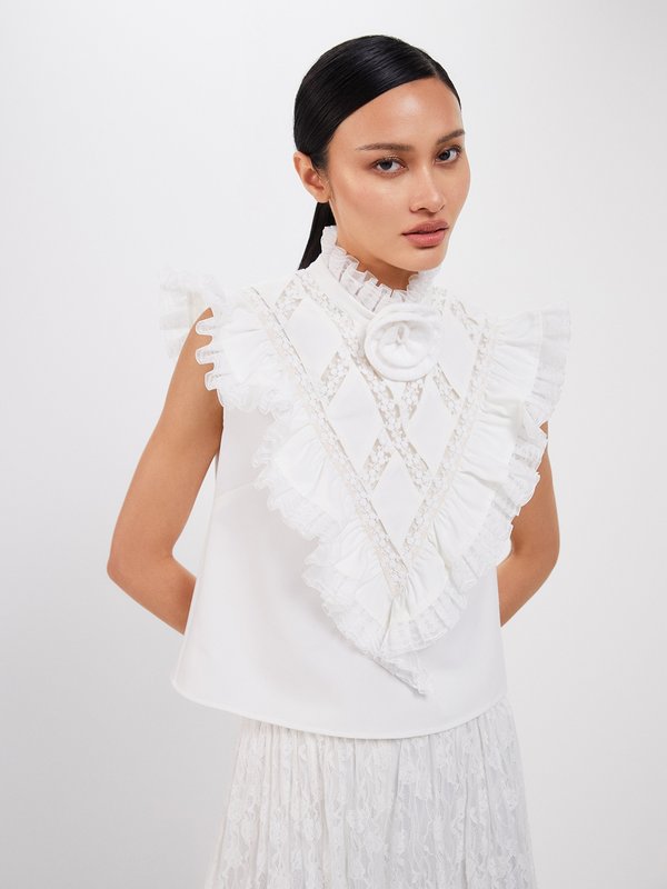 Pomelo VERSE Rosette Lace Ruffle Top - White