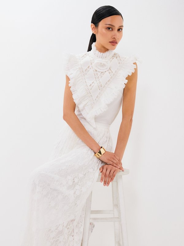 pomelo VERSE Rosette Lace Ruffle Top - White