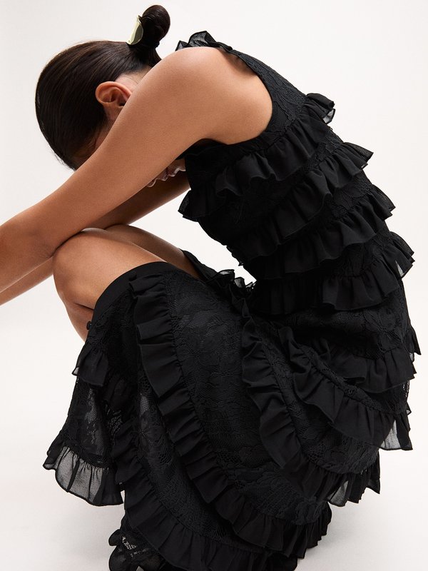 Pomelo VERSE Ruffled Lace Dress - Black