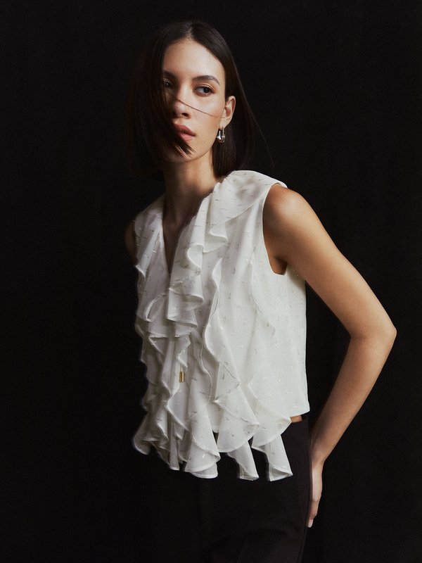 Pomelo VERSE Ruffled V-Neck Blouse - White