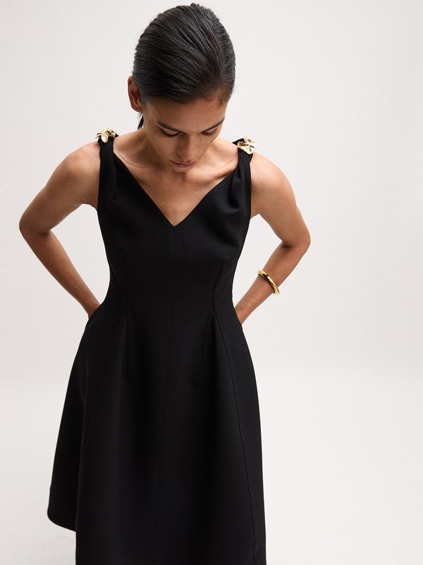 pomelo VERSE V-Neck Flared Dress - Black
