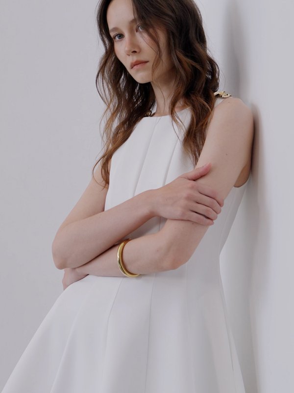 Pomelo VERSE Floral Shoulder Embellished Dress - White