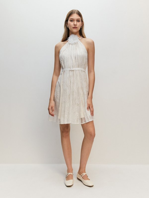 Pomelo VERSE Flower Motif Lace Halter Mini Dress - White