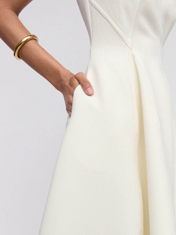 Pomelo VERSE Twist-Detail Dress With Hardware - Ivory