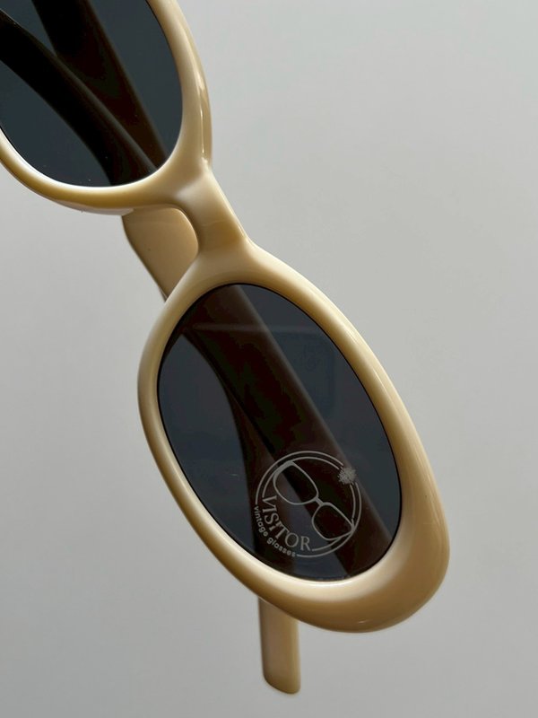 Pomelo VISITOR Vintage Glasses Sunglasses - Beige/Cream