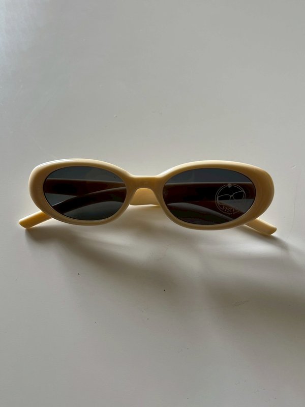 pomelo VISITOR Vintage Glasses Sunglasses - Beige/Cream
