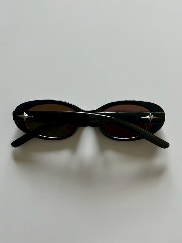 Pomelo VISITOR Vintage Glasses Sunglasses - Black Yellow Lens