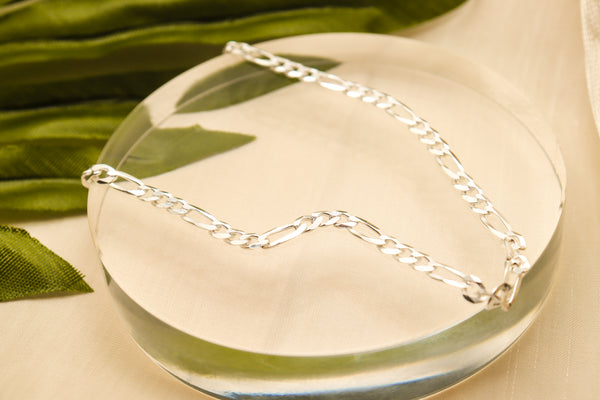 Pori Jewelers Silver 4MM Figaro Chain Necklace