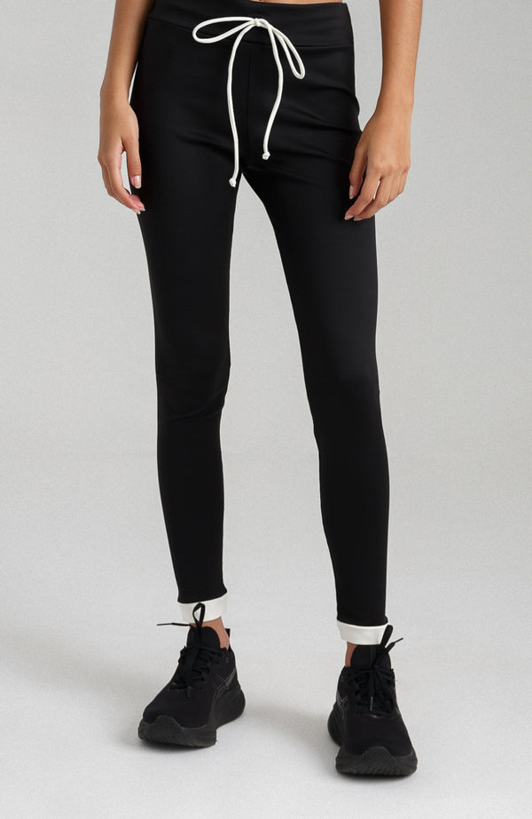 Port De Bras Akari Legging Black