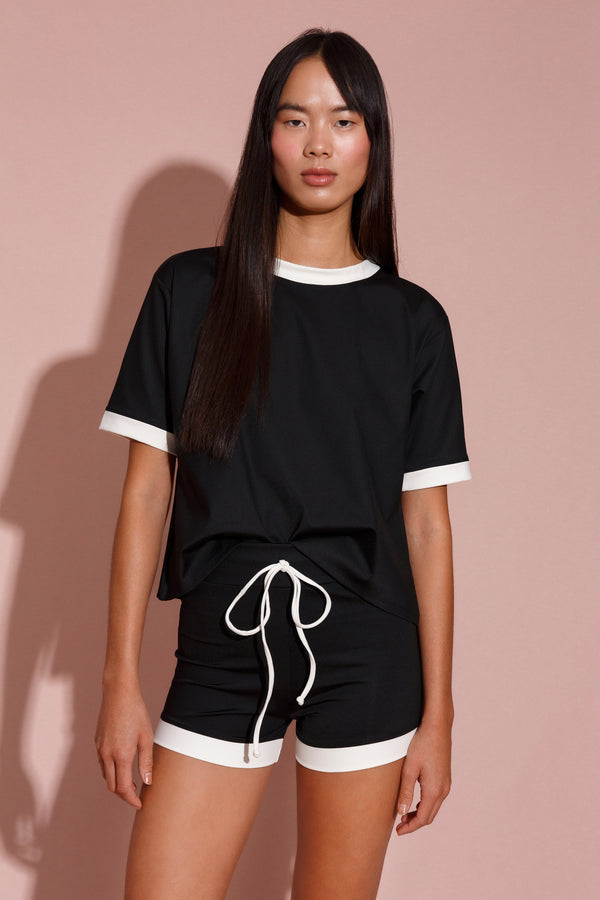 Port De Bras Akari Short Black / Chantilly