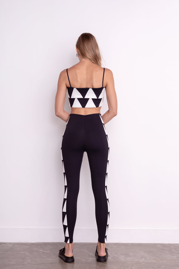 Port De Bras Symbole Statement Set In Black