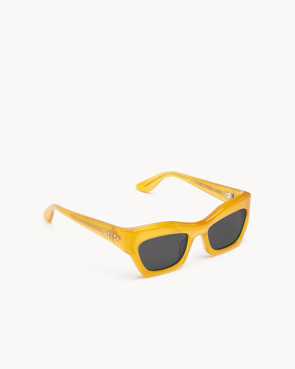Port Tanger Ayreen | Manuka Acetate | Black Lens