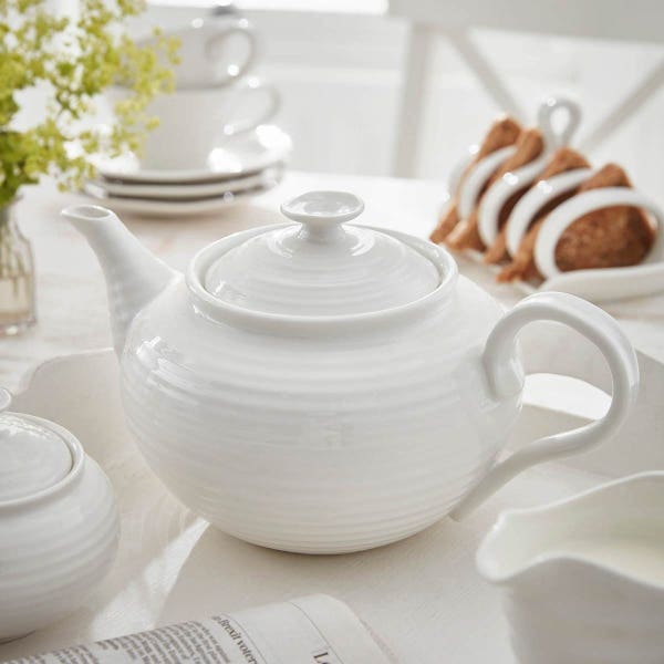 Portmeirion Sophie Conran 2 Pint Teapot White