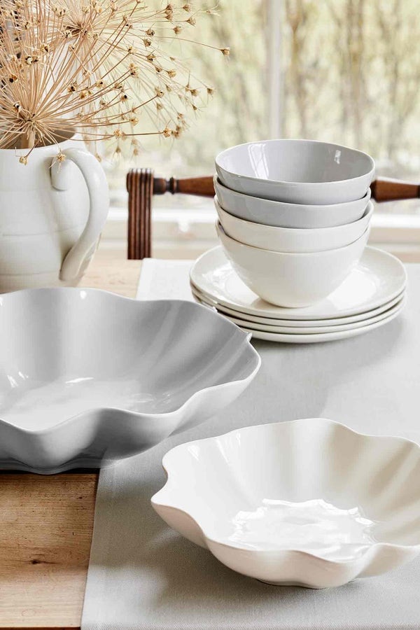 Portmeirion Sophie Conran Floret Medium Bowl Cream