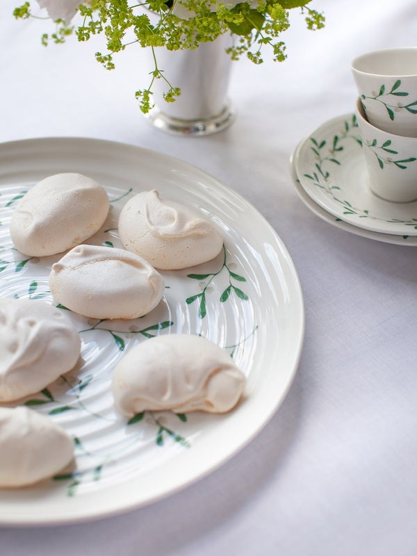 Portmeirion Sophie Conran Mistletoe Round Platter