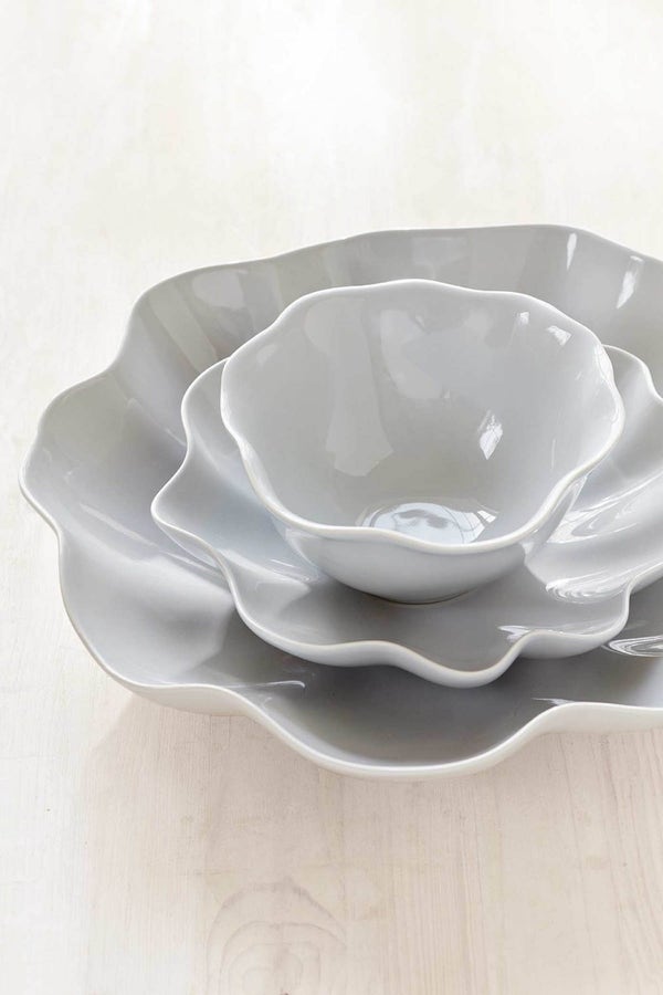 Portmeirion Sophie Conran Floret Medium Serving Bowl Grey