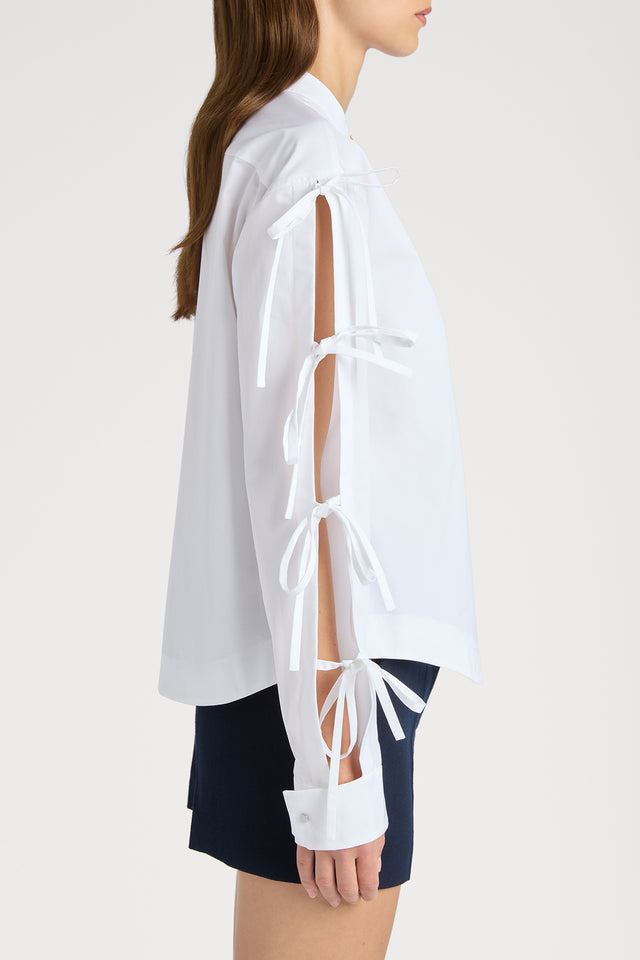 Ports 1961 No. 10 ~ EXQUISITE PORTS 1961 RIBBON TIE WITH ARTFUL CUT-OUTS 110-WHITE