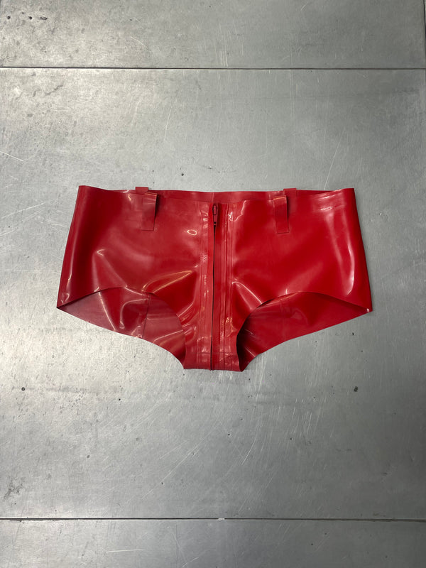 poster girl Agnes Latex Shorts Red