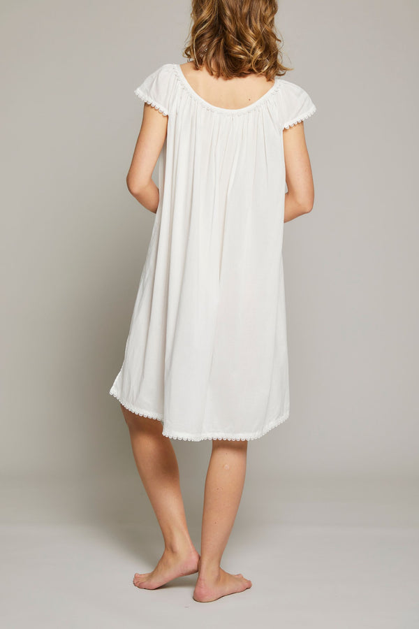 Pour Les Femmes Cotton Nightgown With Flower Trim - White