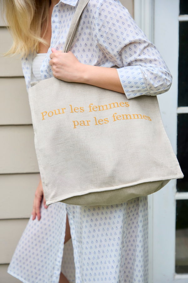 Pour Les Femmes Tote Bag - Yellow
