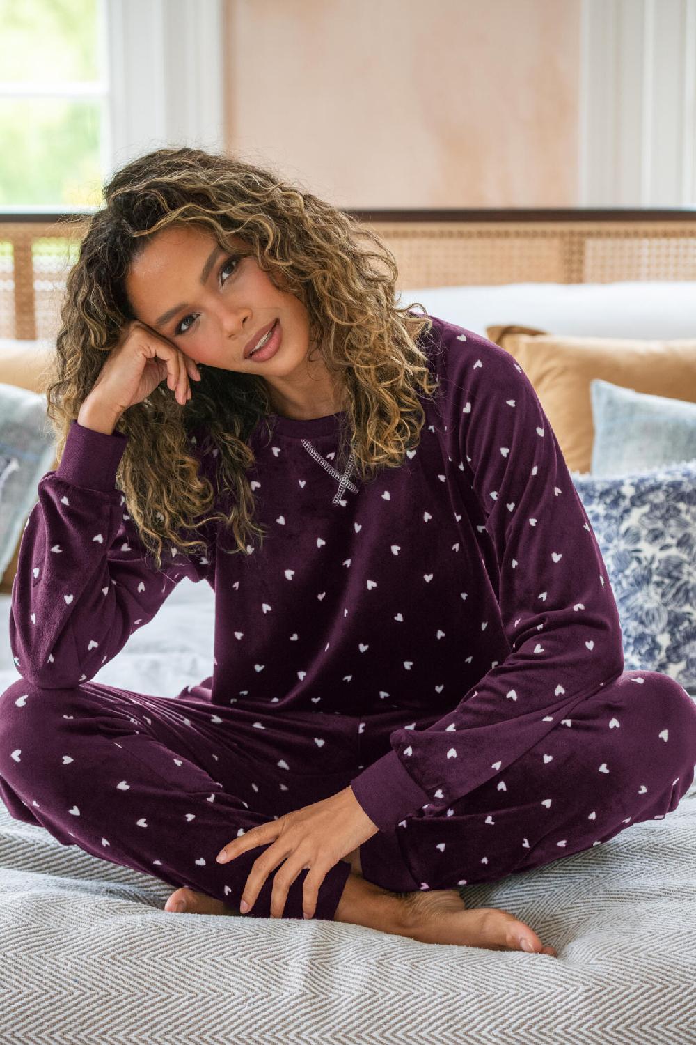 pour moi Cosy Fleece Sweatshirt and Jogger Pyjama Set - Plum/White