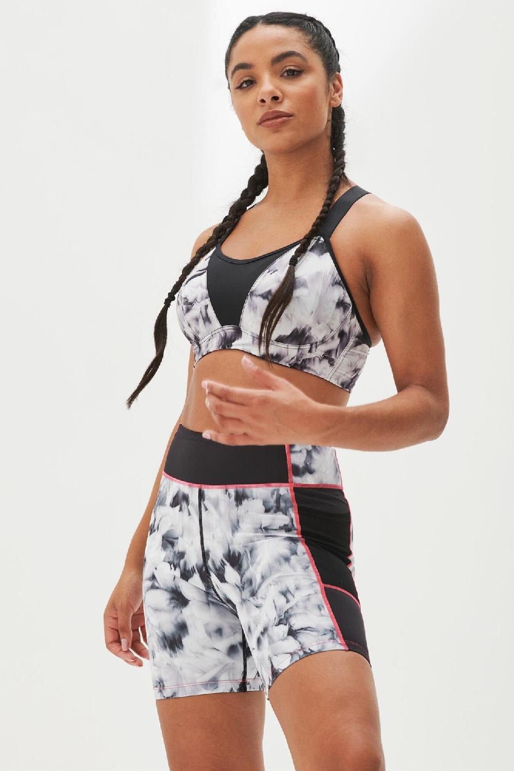 Pour Moi Energy Empower U/W Lightly Padded Convertible Sports Bra - Mono