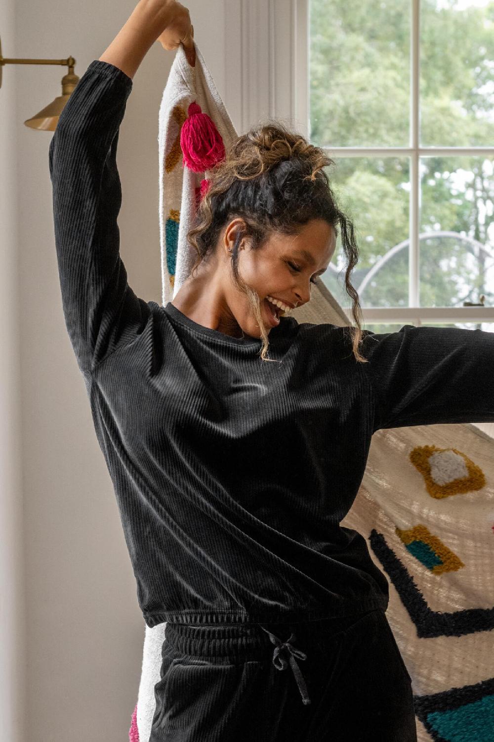 Pour Moi Ribbed Cosy Fleece Lounge Pyjama Set - Black