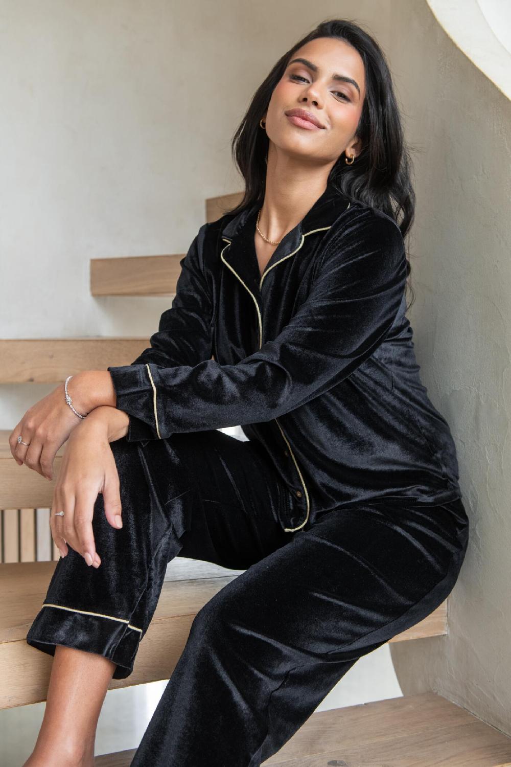 Pour Moi Velour Contrast Trim Pyjama Set - Black/Champagne