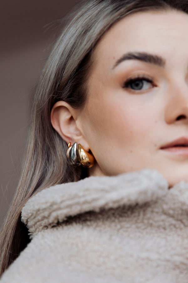 Pour Toi Drop Earrings