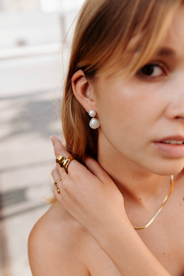 Pour Toi Pearl Drop Earrings