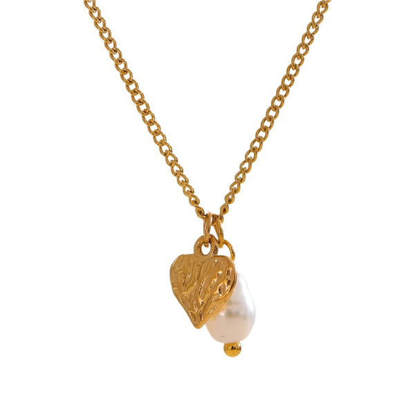 pour toi Pearl Heart Necklace